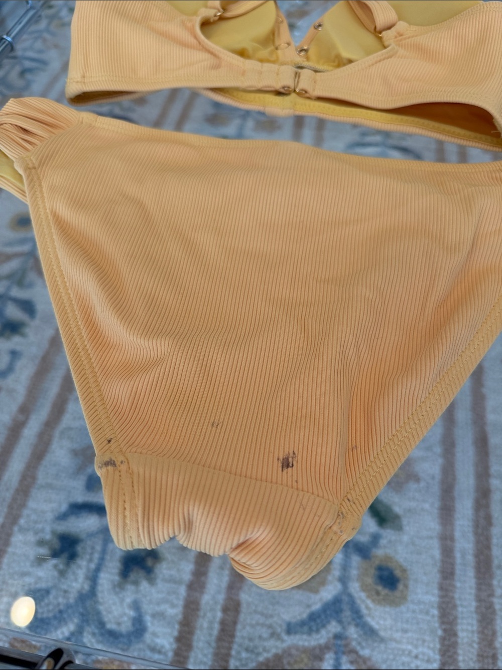 Robin Piccone Gold Ribbed Snap-Front Bikini Set 💛 - Picture 5 of 6